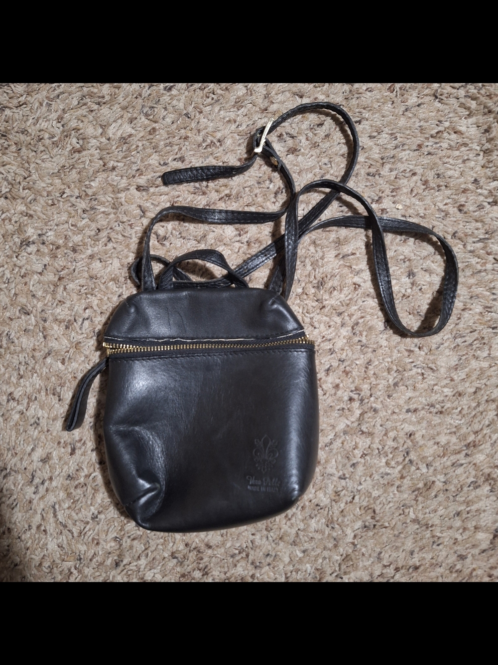 Vera Pelle Italian Black Genuine Leather Mini Crossbody Bag 7" x 7"